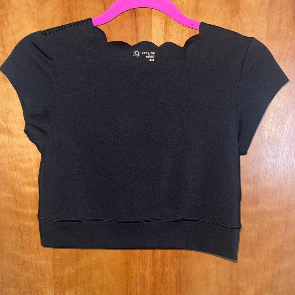 Aerie Offline Black Scallop Neck Crop Top - Medium